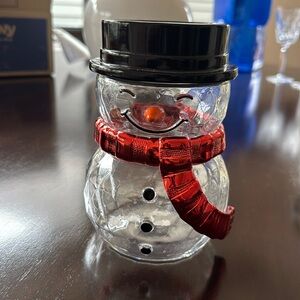 Bath and Body Works GLASS SNOWMAN PEDESTAL Single Wick Candle Holder NEW 2021